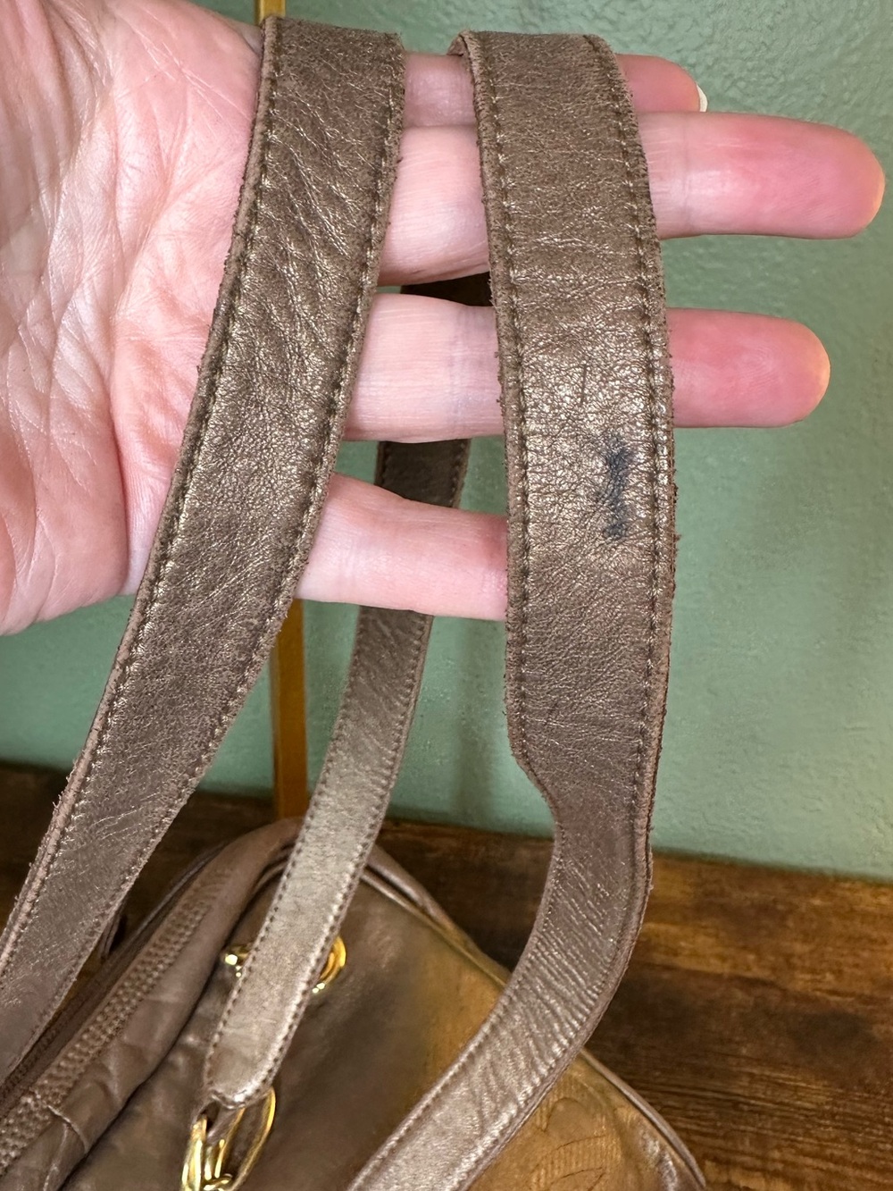 Vintage Loewe Metallic Bronze Gold Leather Shoulder Bag | Y2K | Made in Spain - Picture 13 of 13